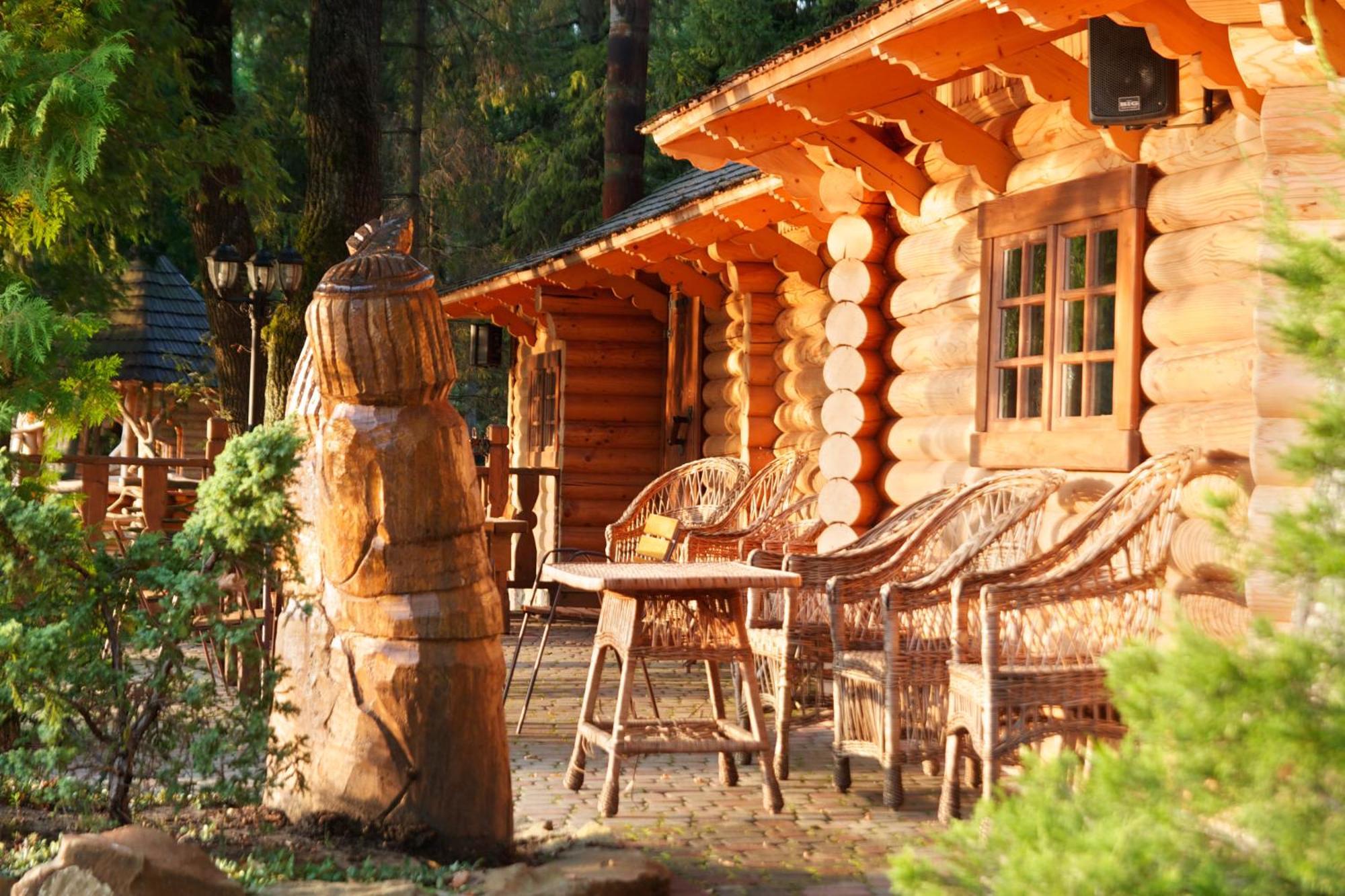 Sherwood Hotel Dolgomostiska Esterno foto