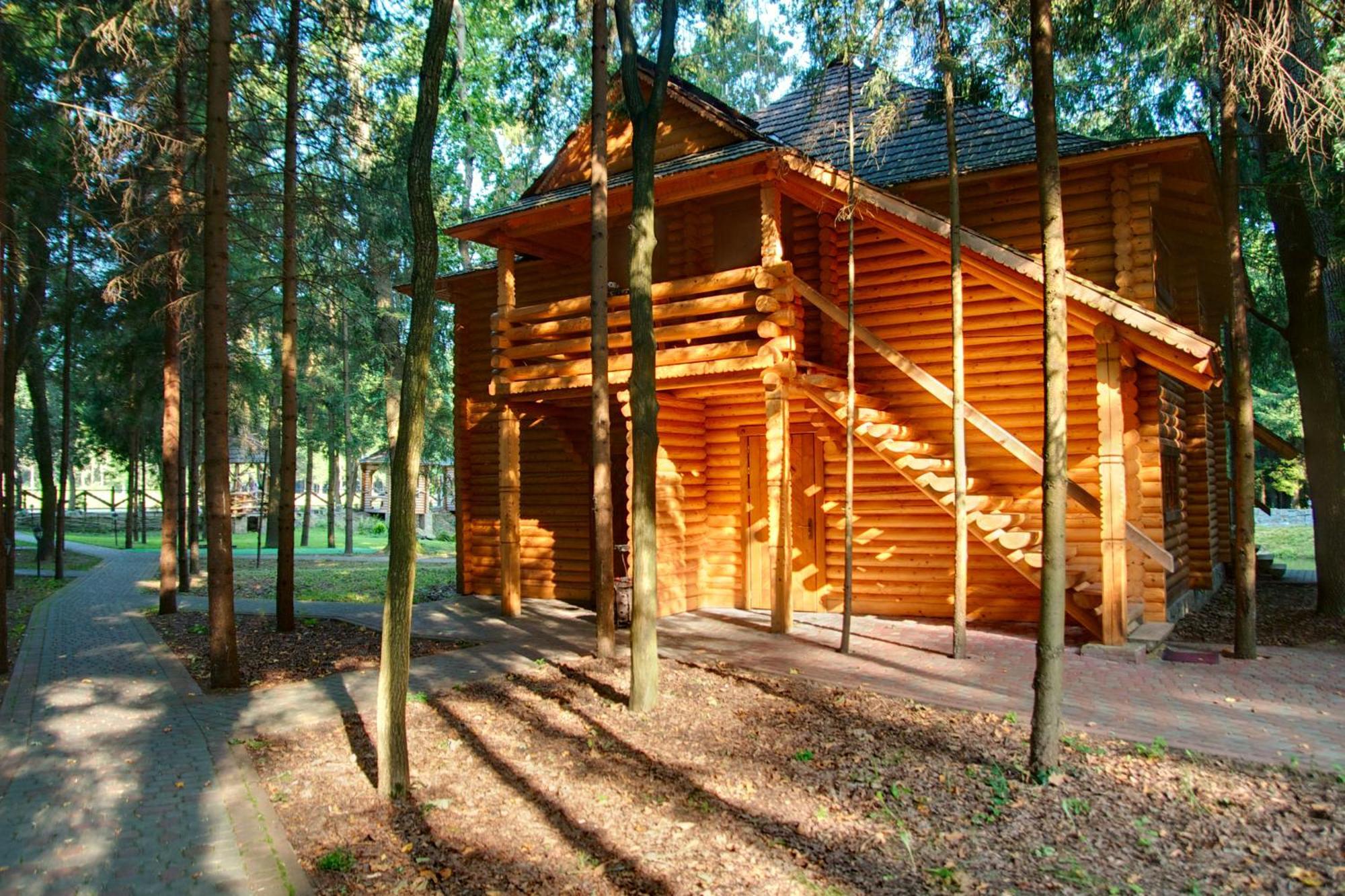 Sherwood Hotel Dolgomostiska Esterno foto