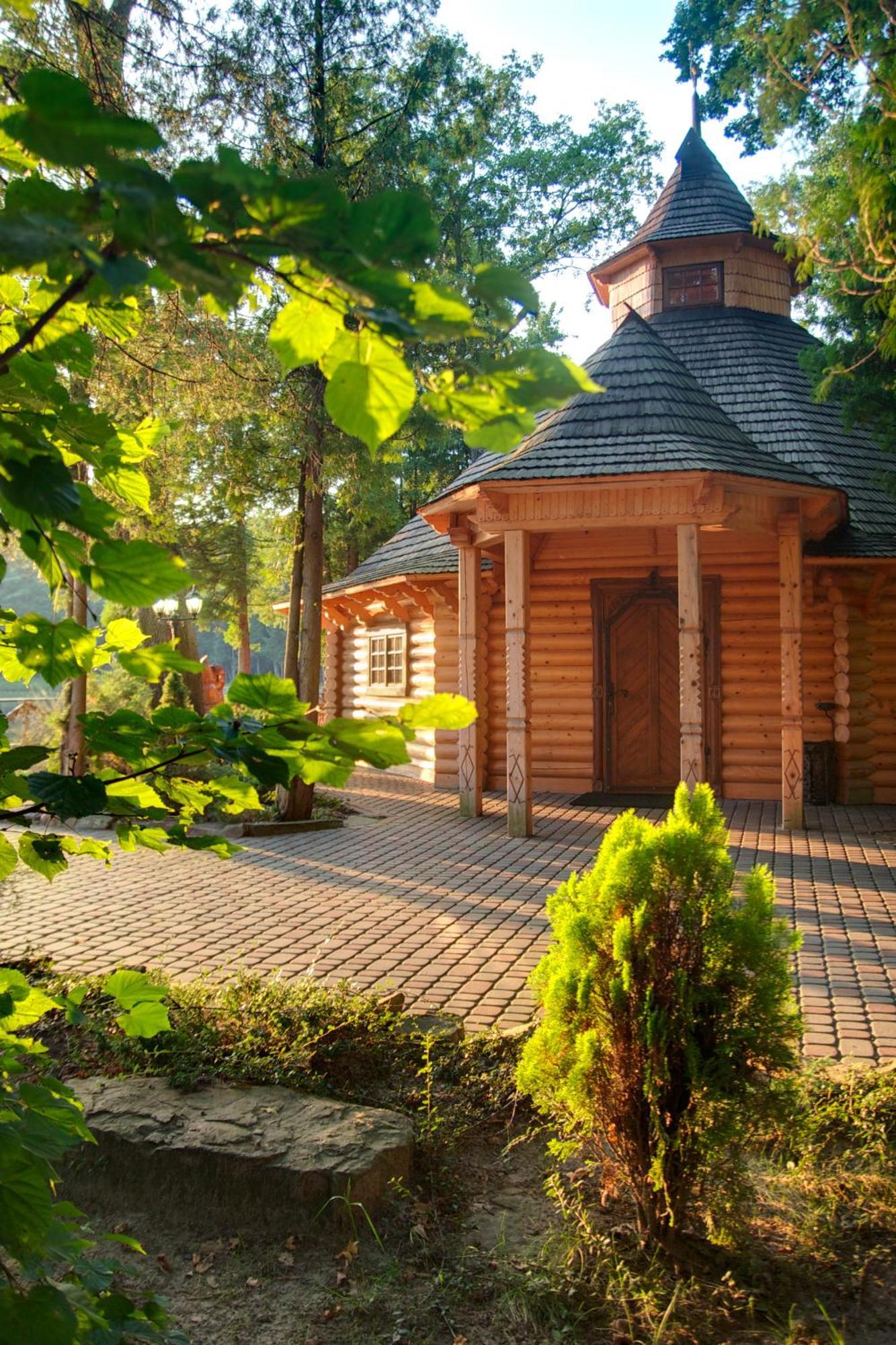 Sherwood Hotel Dolgomostiska Esterno foto